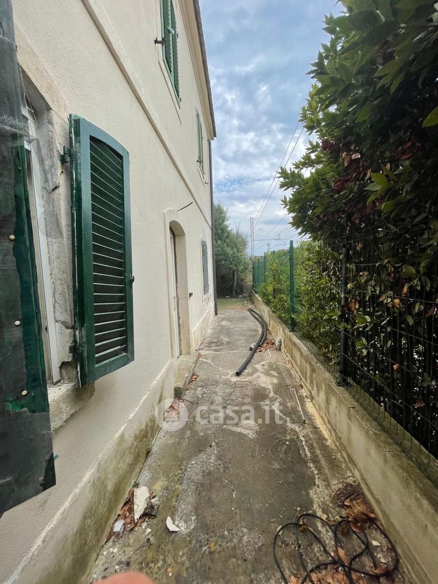 Quadrilocale da ristrutturare a Rosignano Marittimo