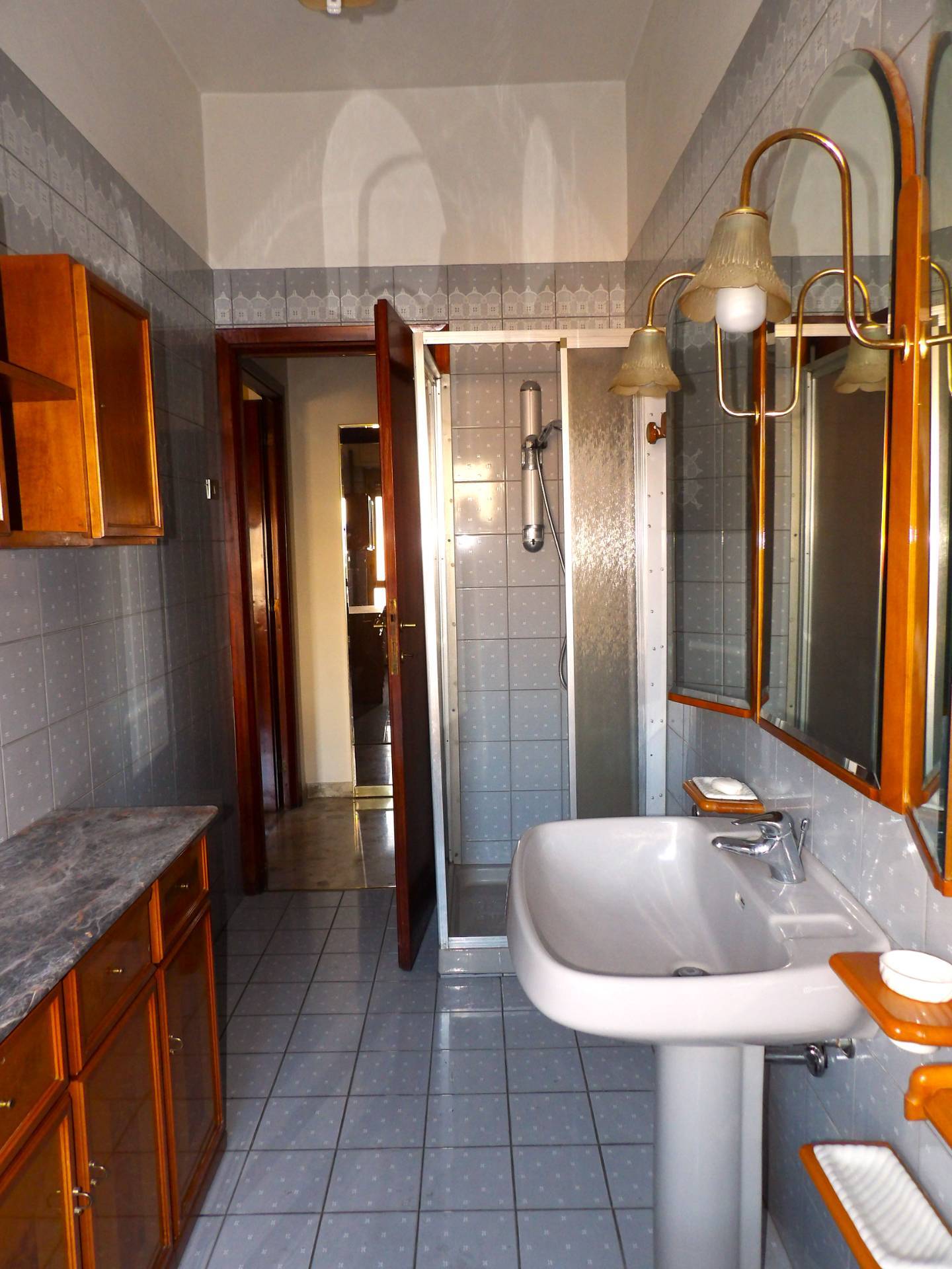 Appartamento in vendita a Terni, Centro