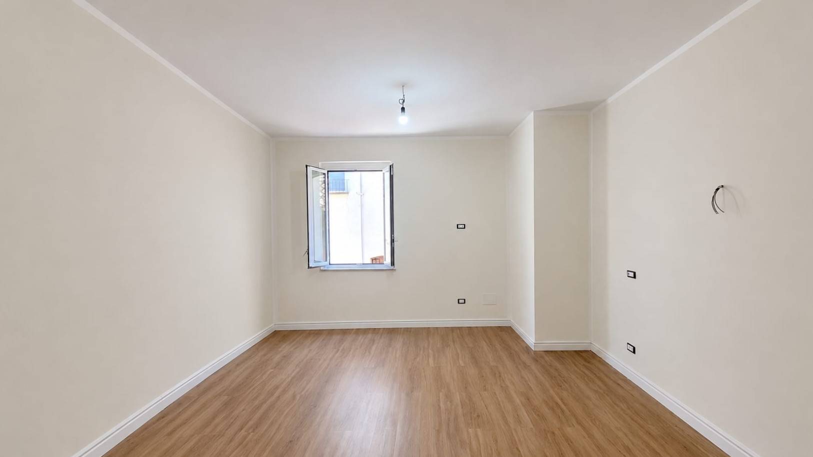 Appartamento in vendita a Terni, Centro