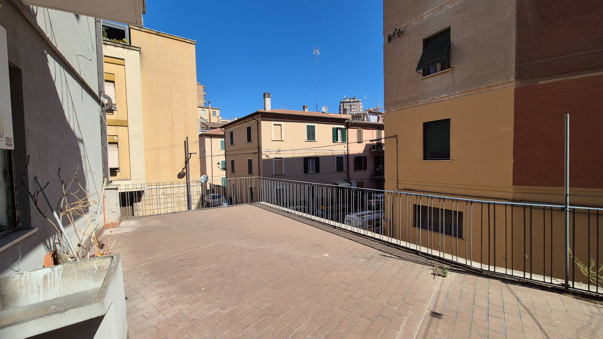Appartamento in vendita a Terni, Semicentro