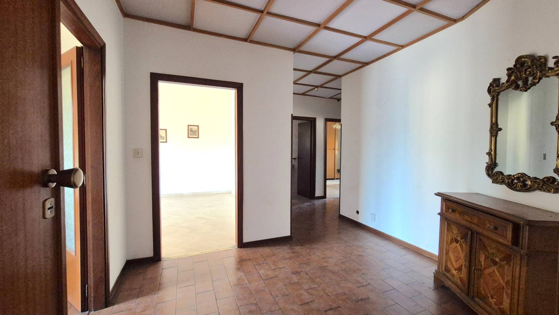 Appartamento in vendita a Terni, Borgo Bovio