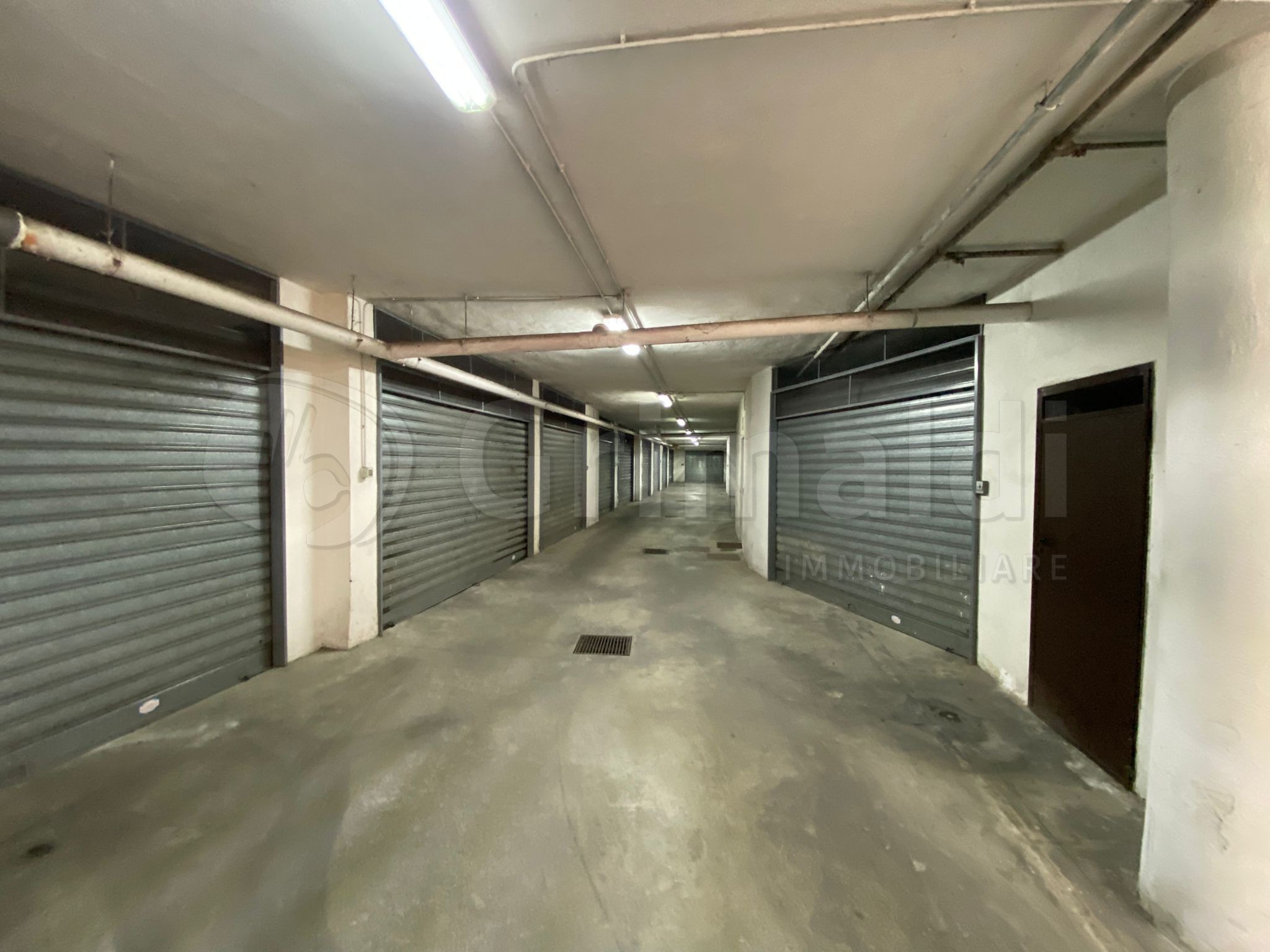 Box/Garage 26mq in vendita a Melito di Napoli
