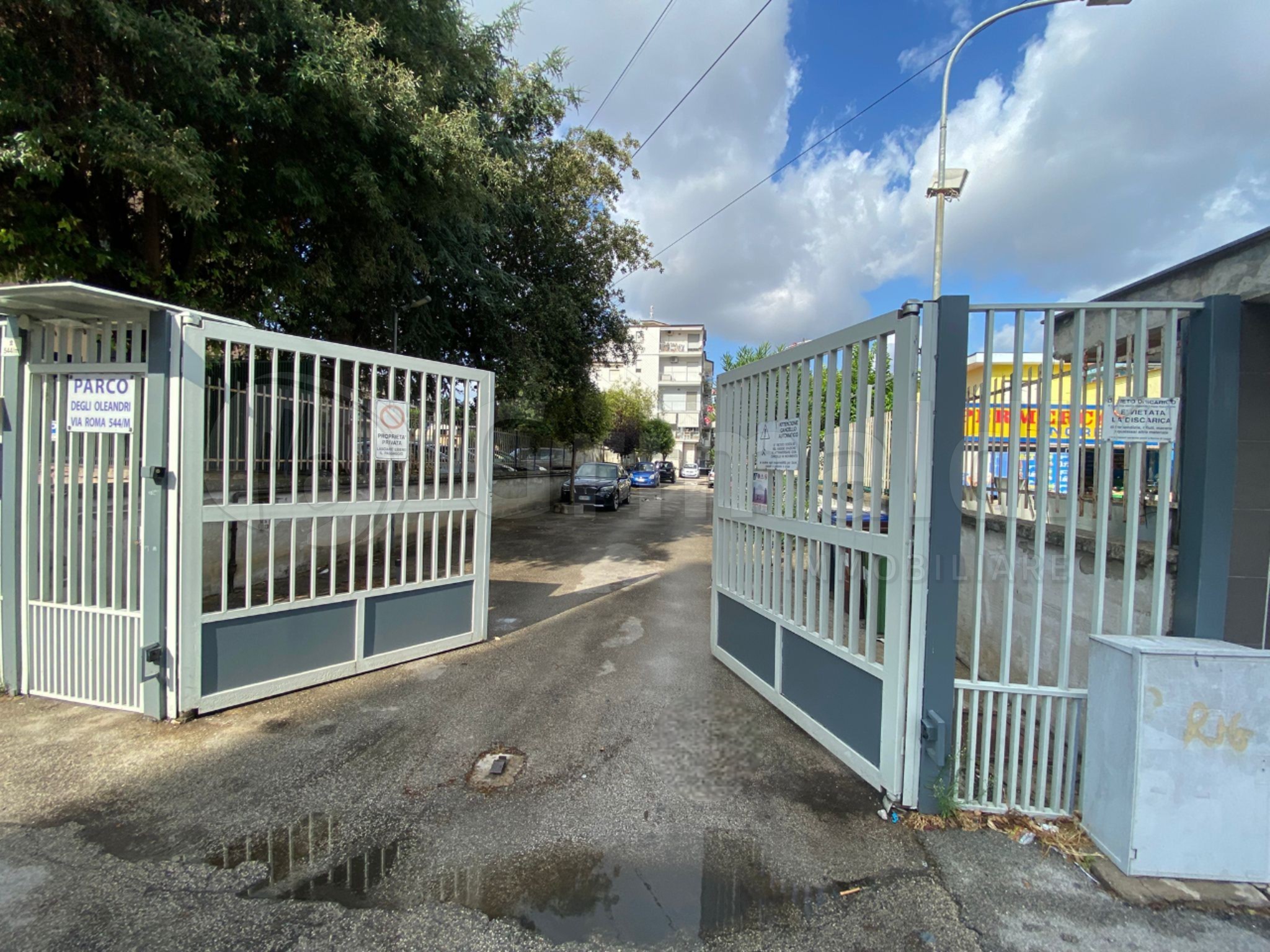 Box/Garage 58mq in vendita a Melito di Napoli