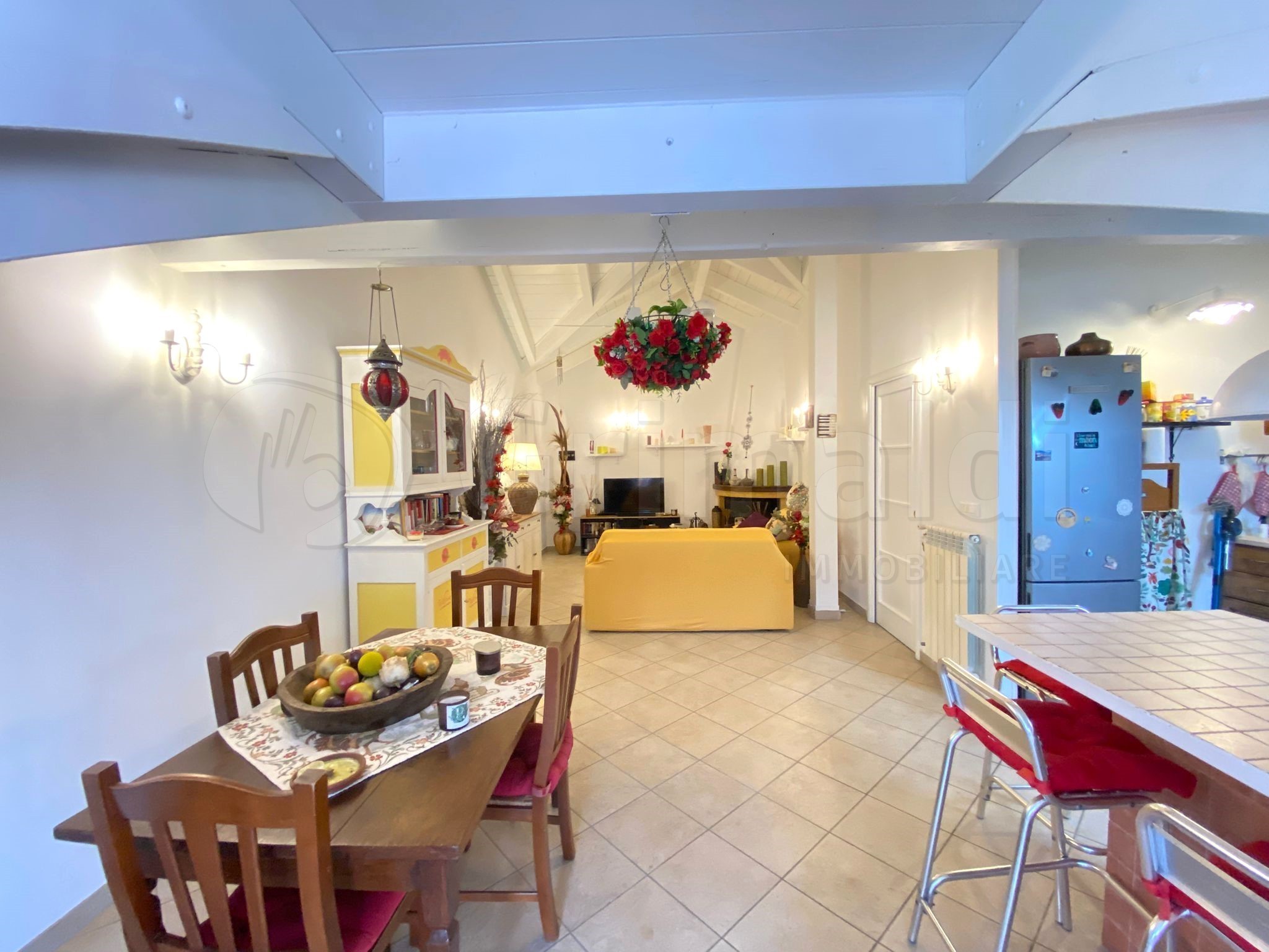 Trilocale ristrutturato a Giugliano in Campania