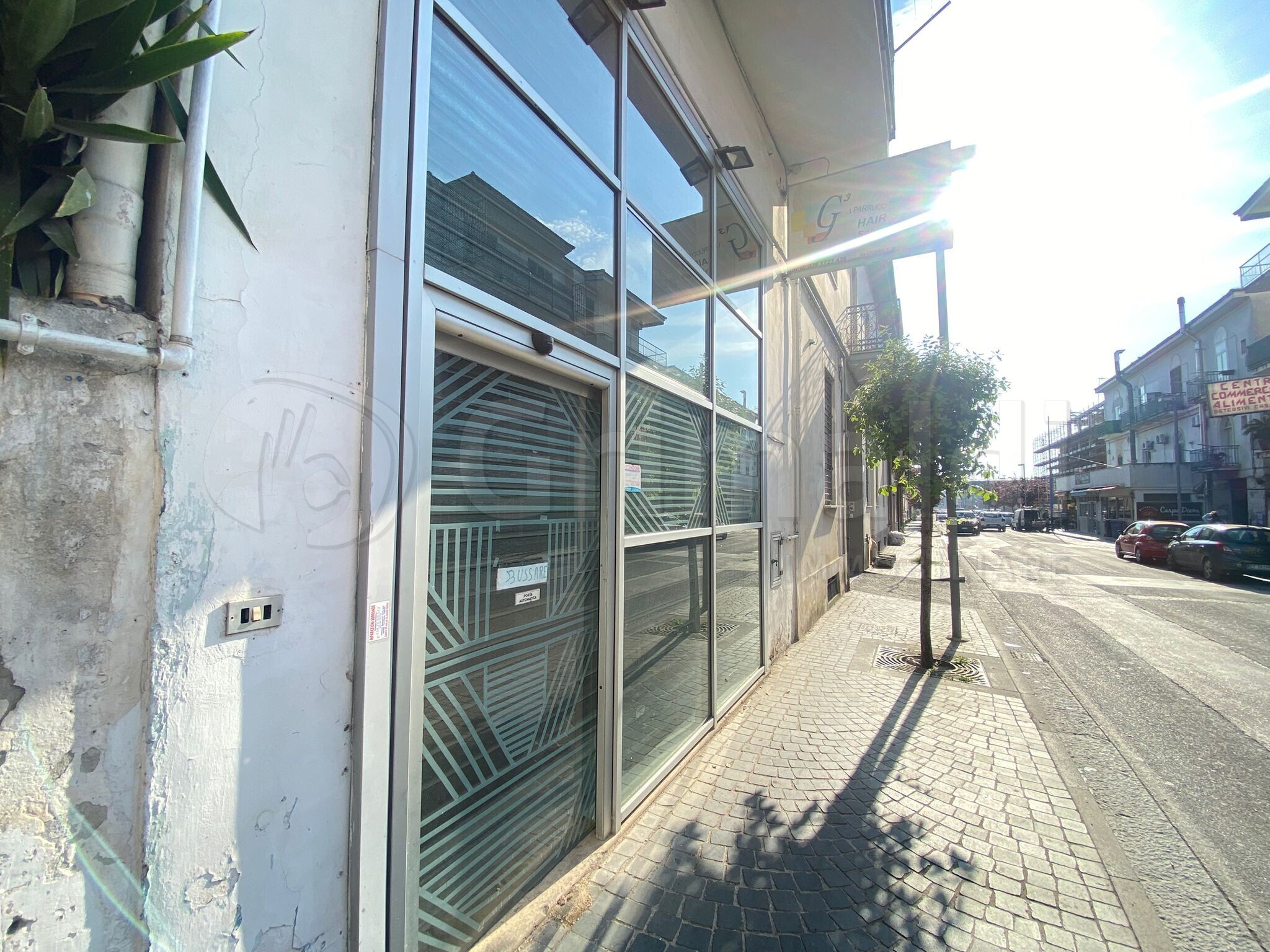 Locale commerciale in affitto a Giugliano in Campania