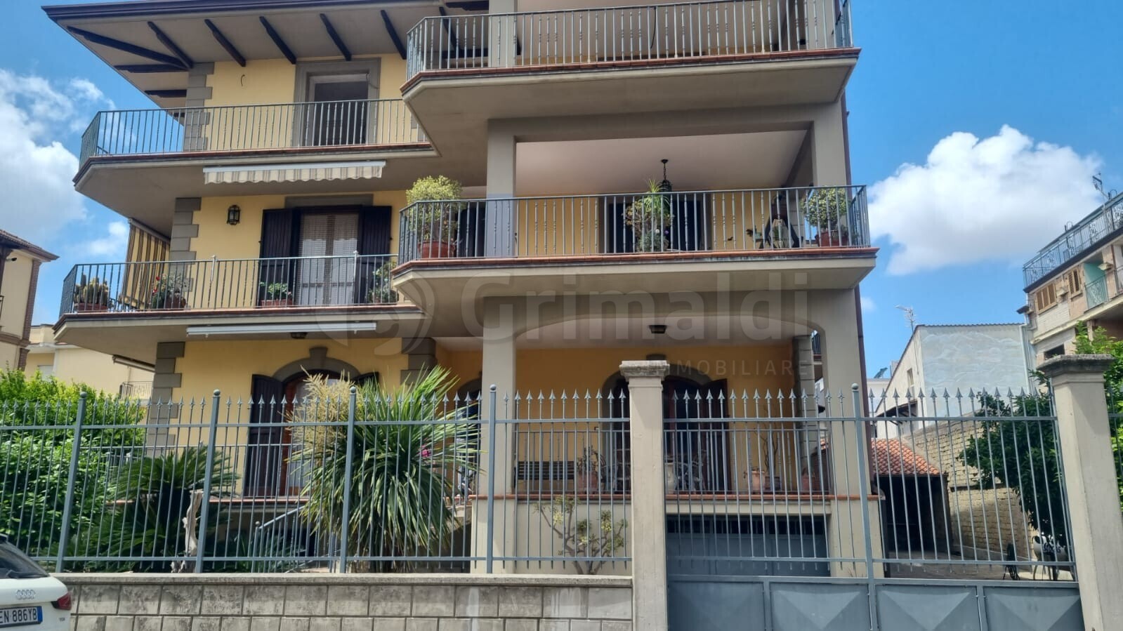 Quadrilocale con terrazzo a Gricignano di Aversa