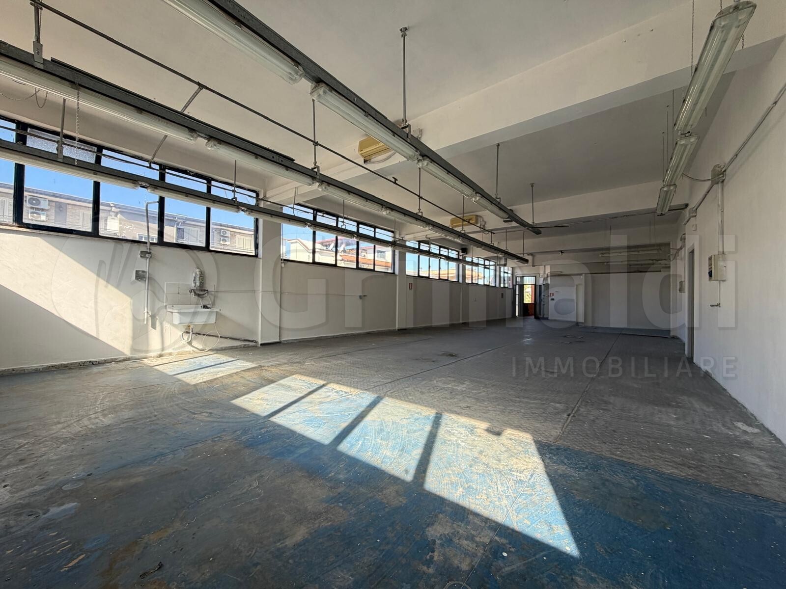 Laboratorio in vendita a Melito di Napoli