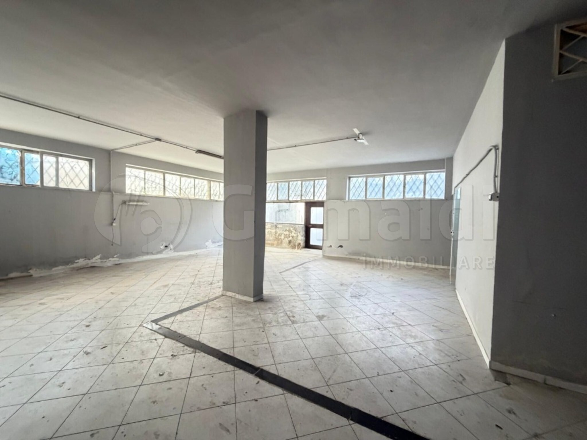 Laboratorio in affitto a Giugliano in Campania