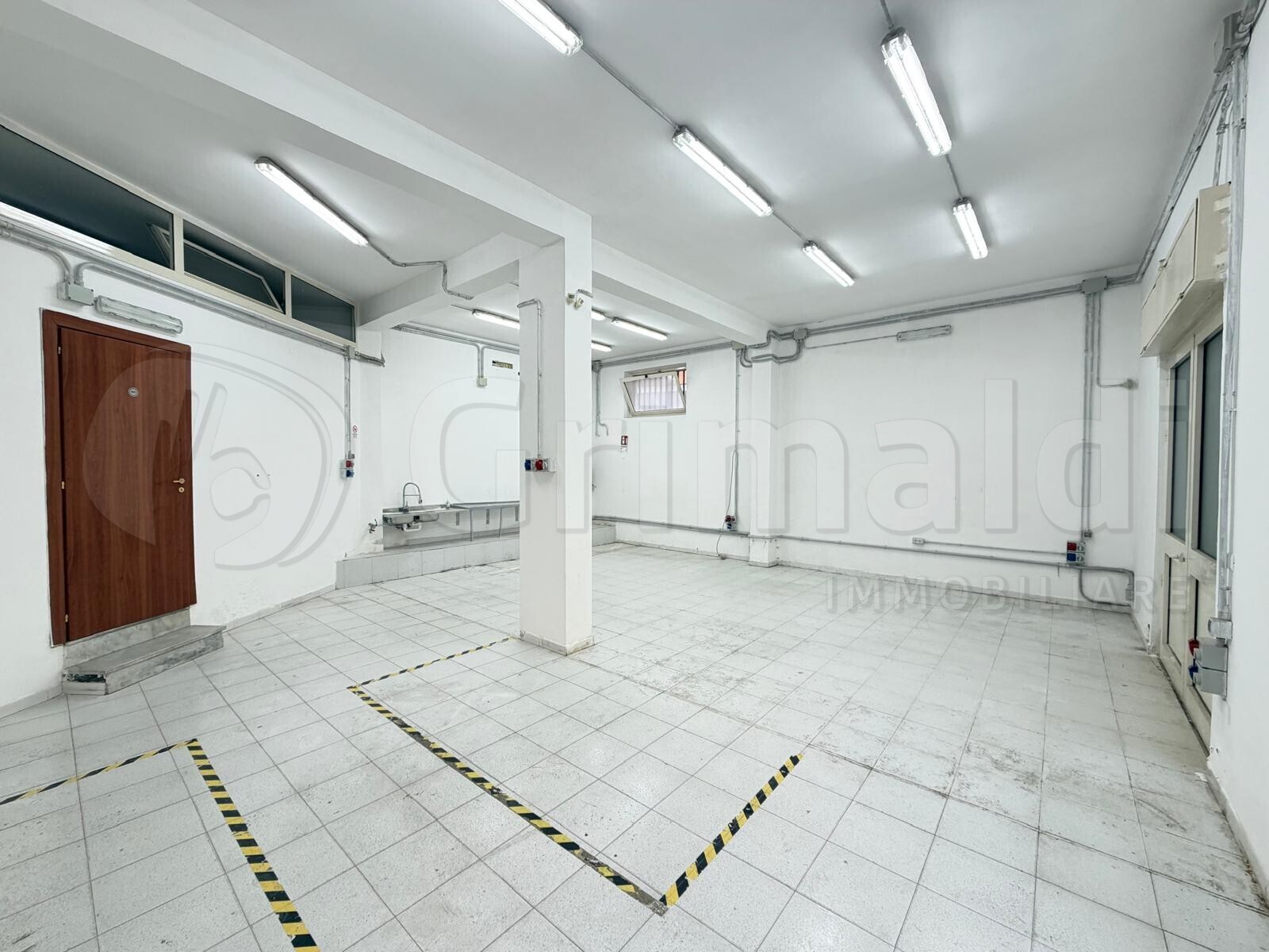 Laboratorio in affitto a Giugliano in Campania