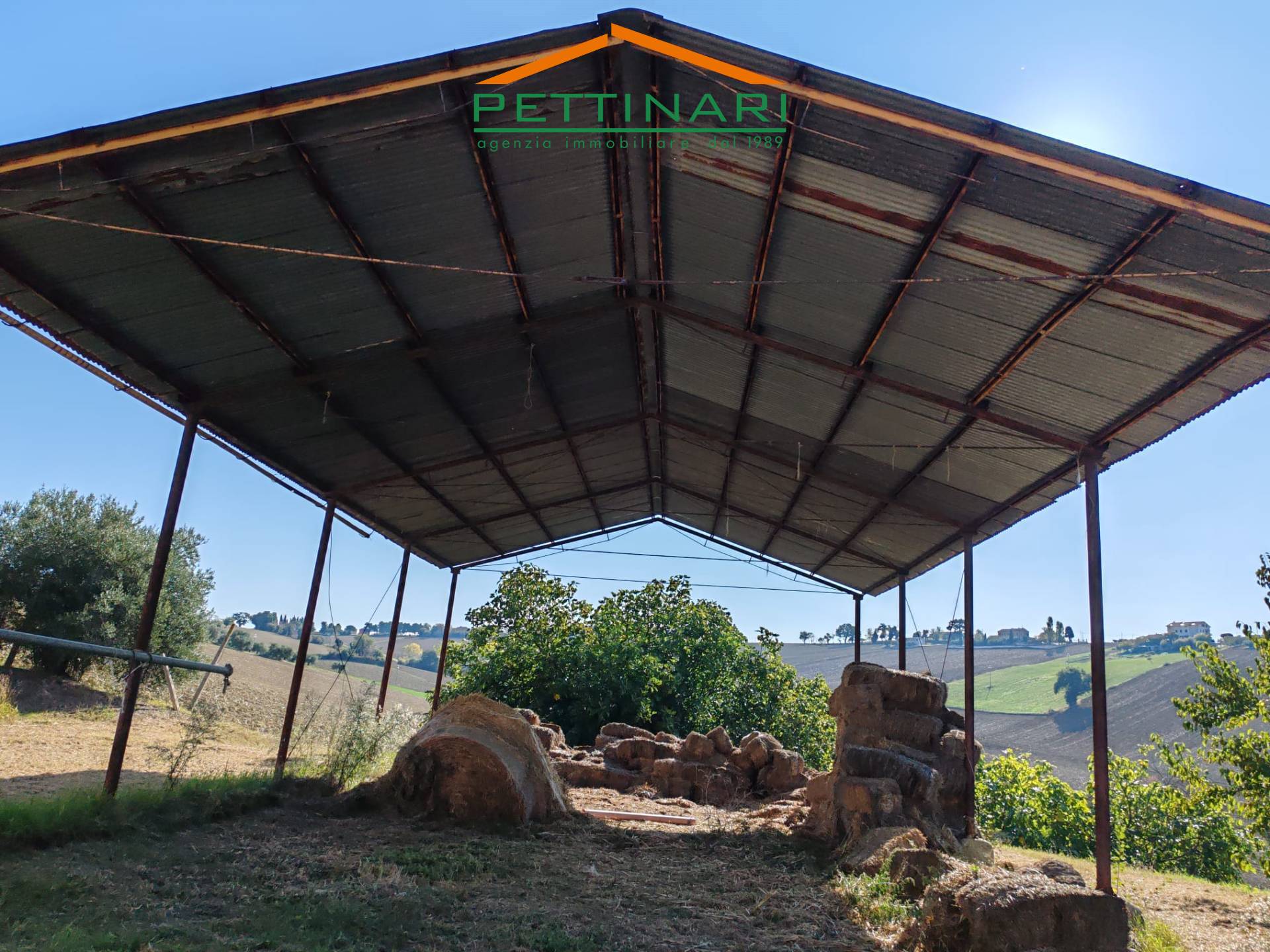 Rustico/Casale in vendita a Recanati