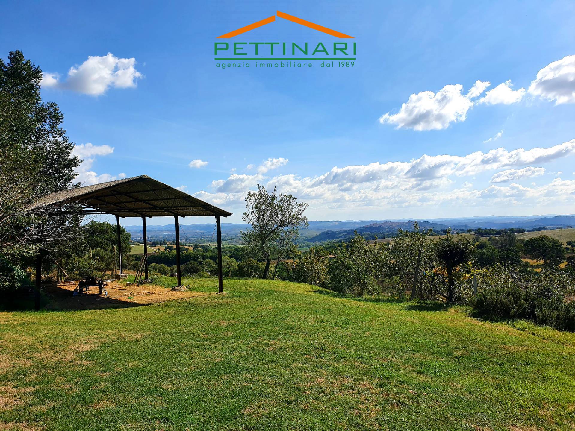 Rustico/Casale in vendita a Treia