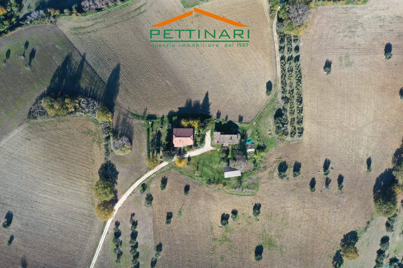 Rustico/Casale in vendita a Treia