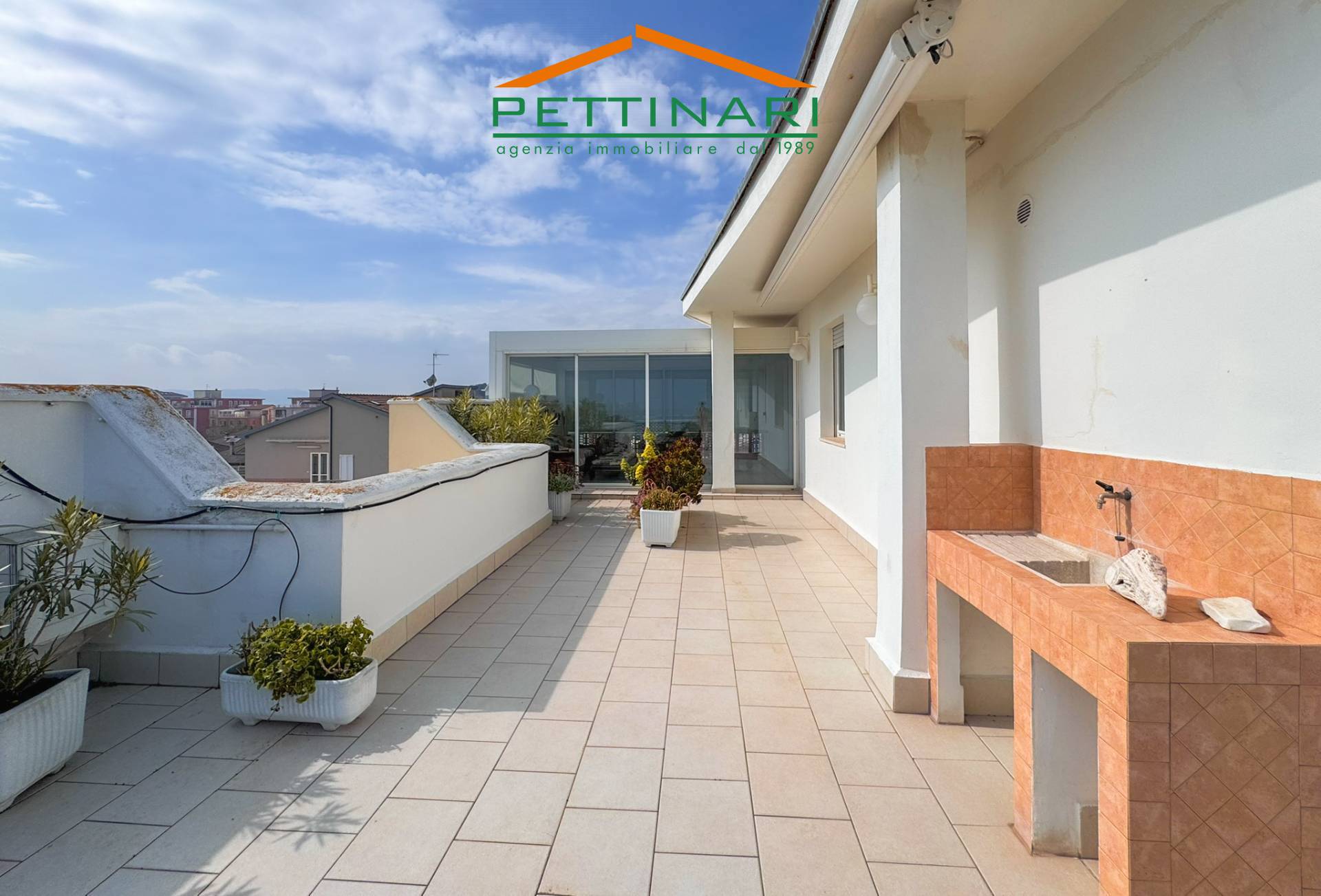 Mansarda/Attico in vendita a Porto Recanati, Prima fila sul Mare