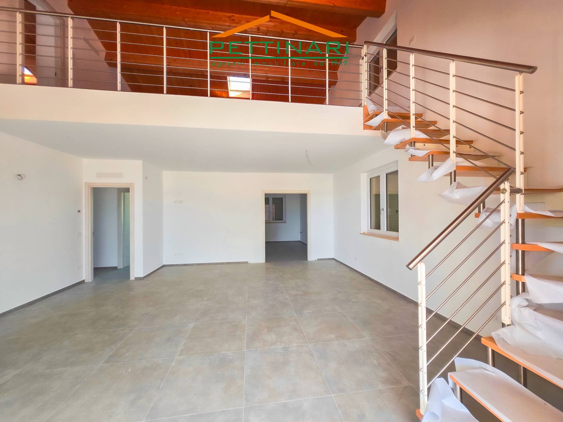 Villa in vendita a Potenza Picena