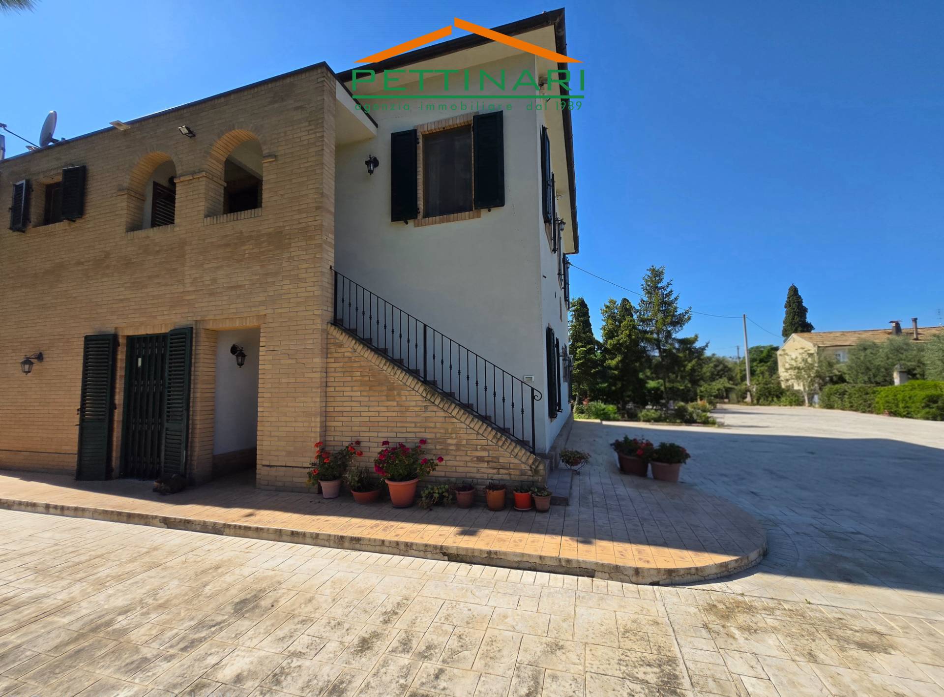 Villa in vendita a Potenza Picena