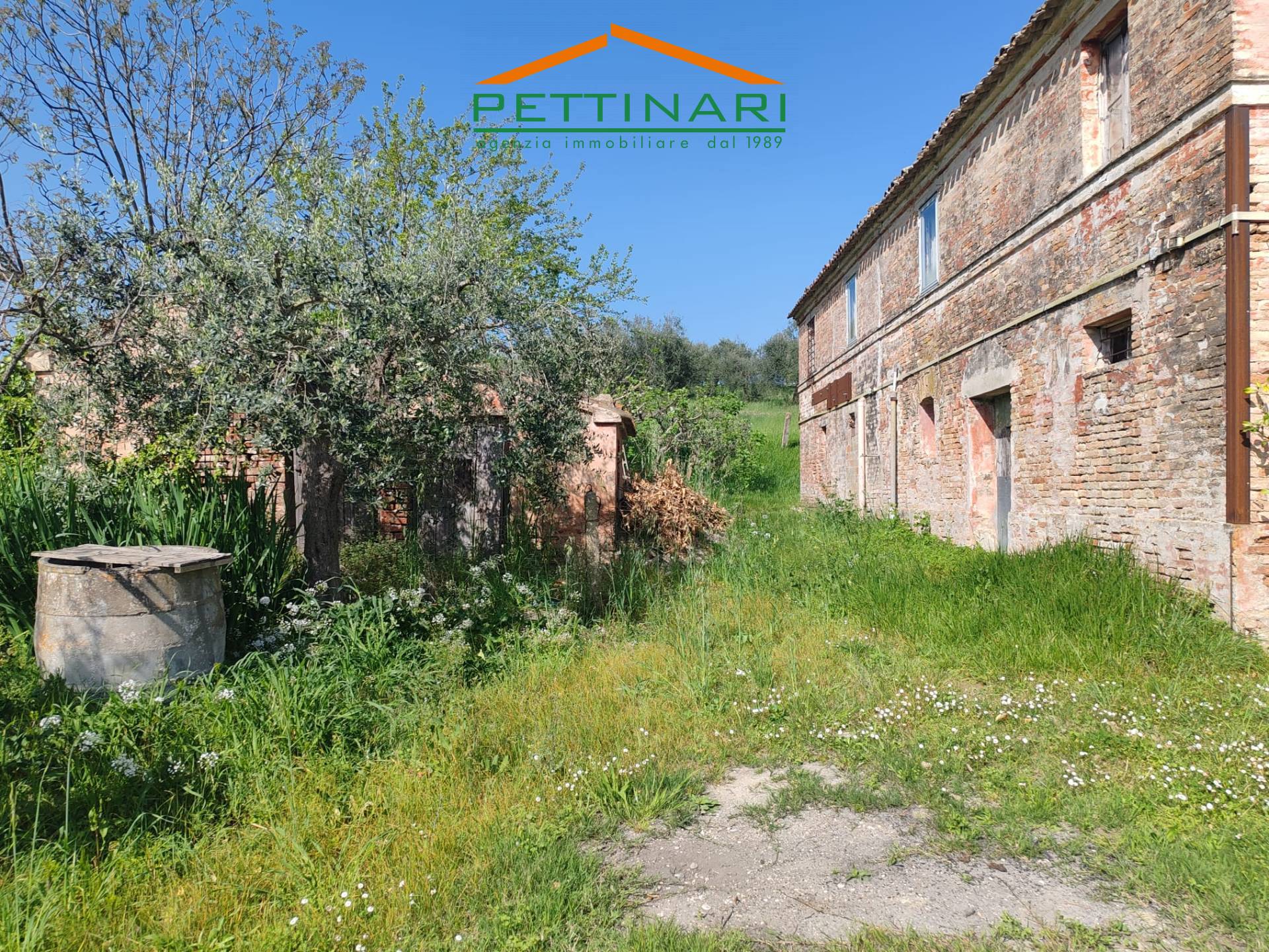 Rustico/Casale in vendita a Recanati