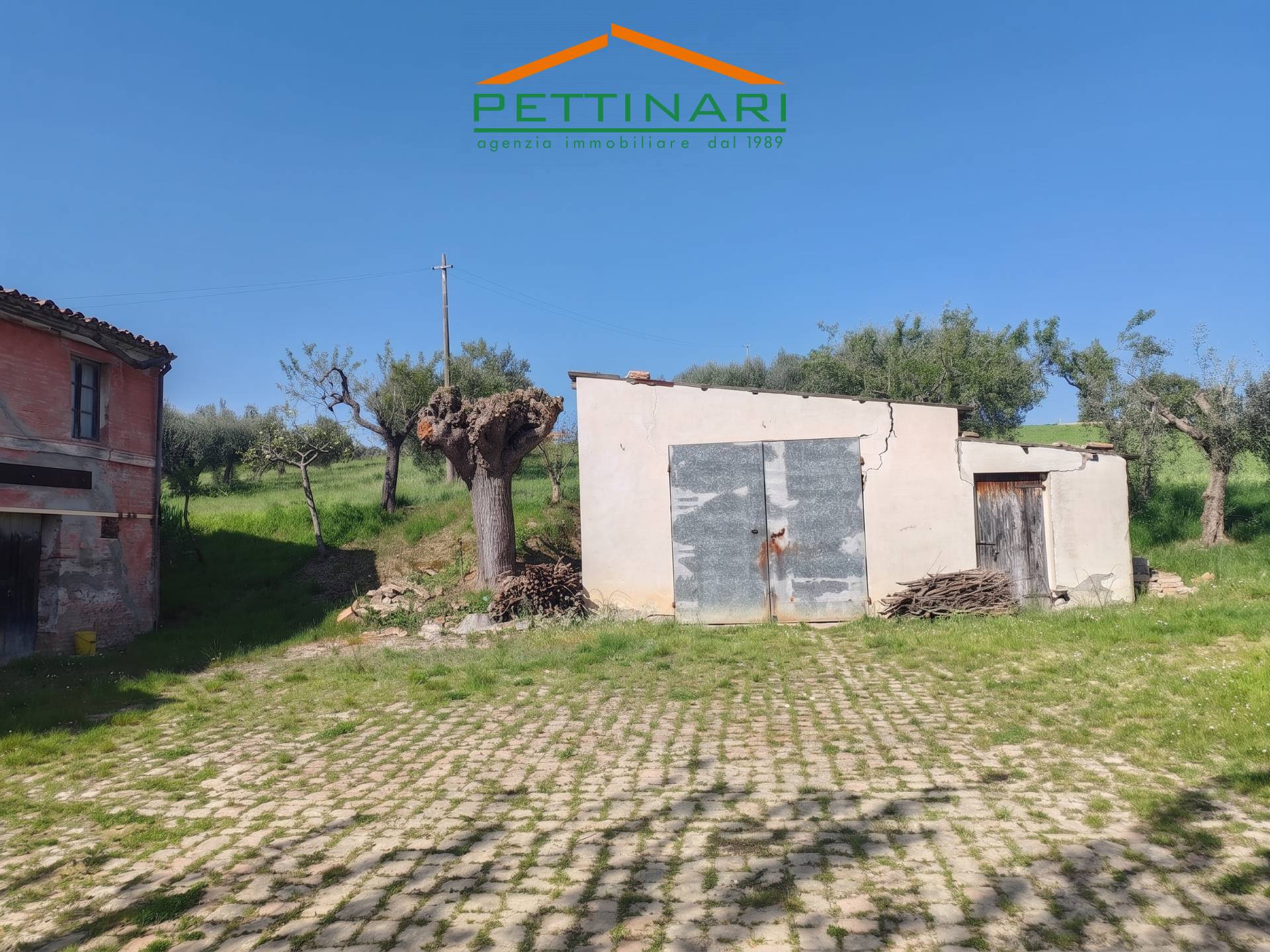 Rustico/Casale in vendita a Recanati