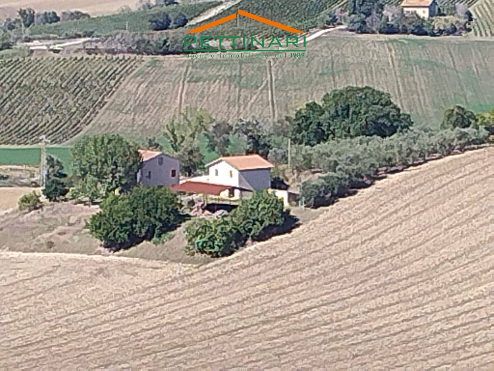 Rustico/Casale in vendita a Recanati