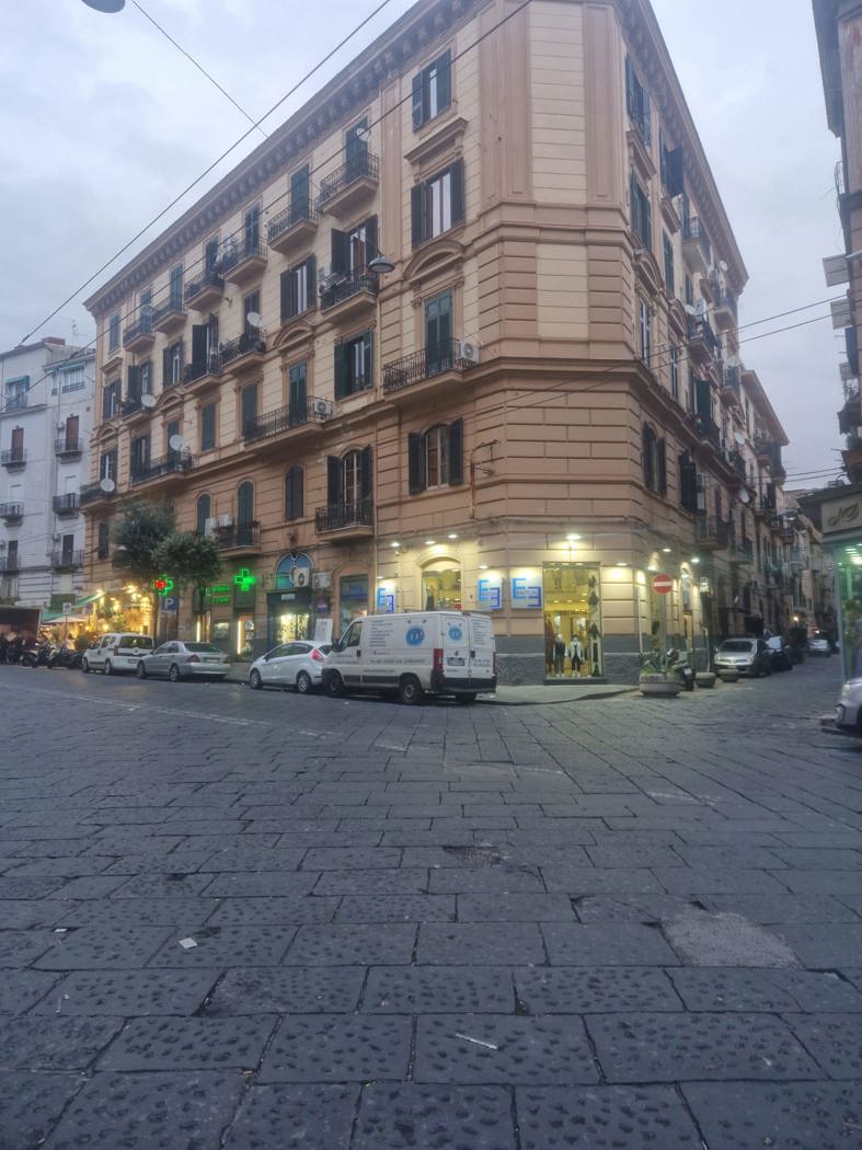 Quadrilocale in vendita a Napoli