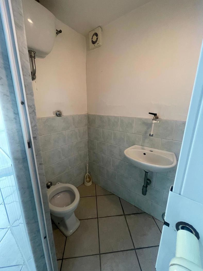 Negozio in affitto a Casoria