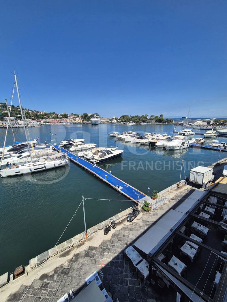 Trilocale in vendita a Ischia