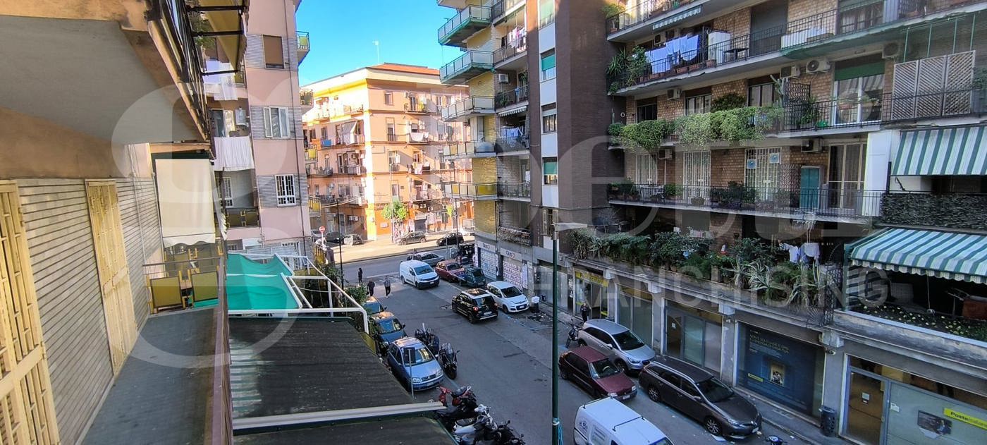 Trilocale in affitto a Napoli