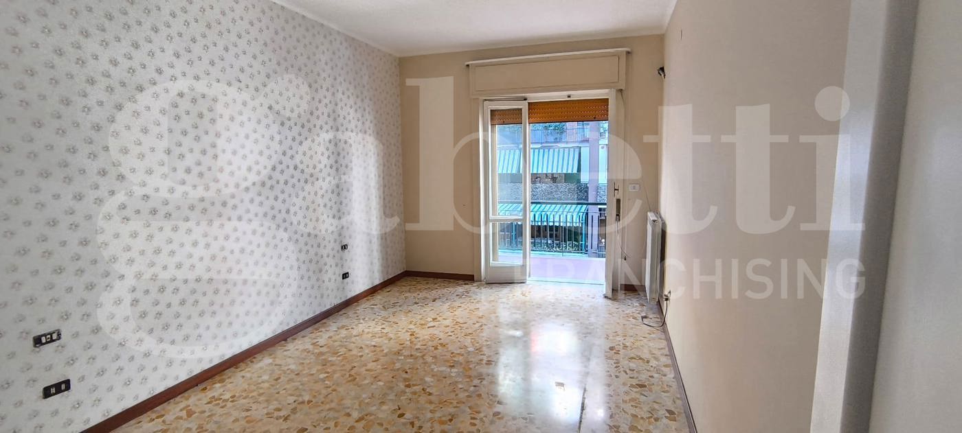 Trilocale in affitto a Napoli