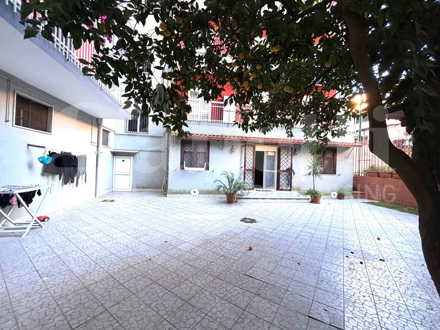 Quadrilocale ristrutturato a Napoli