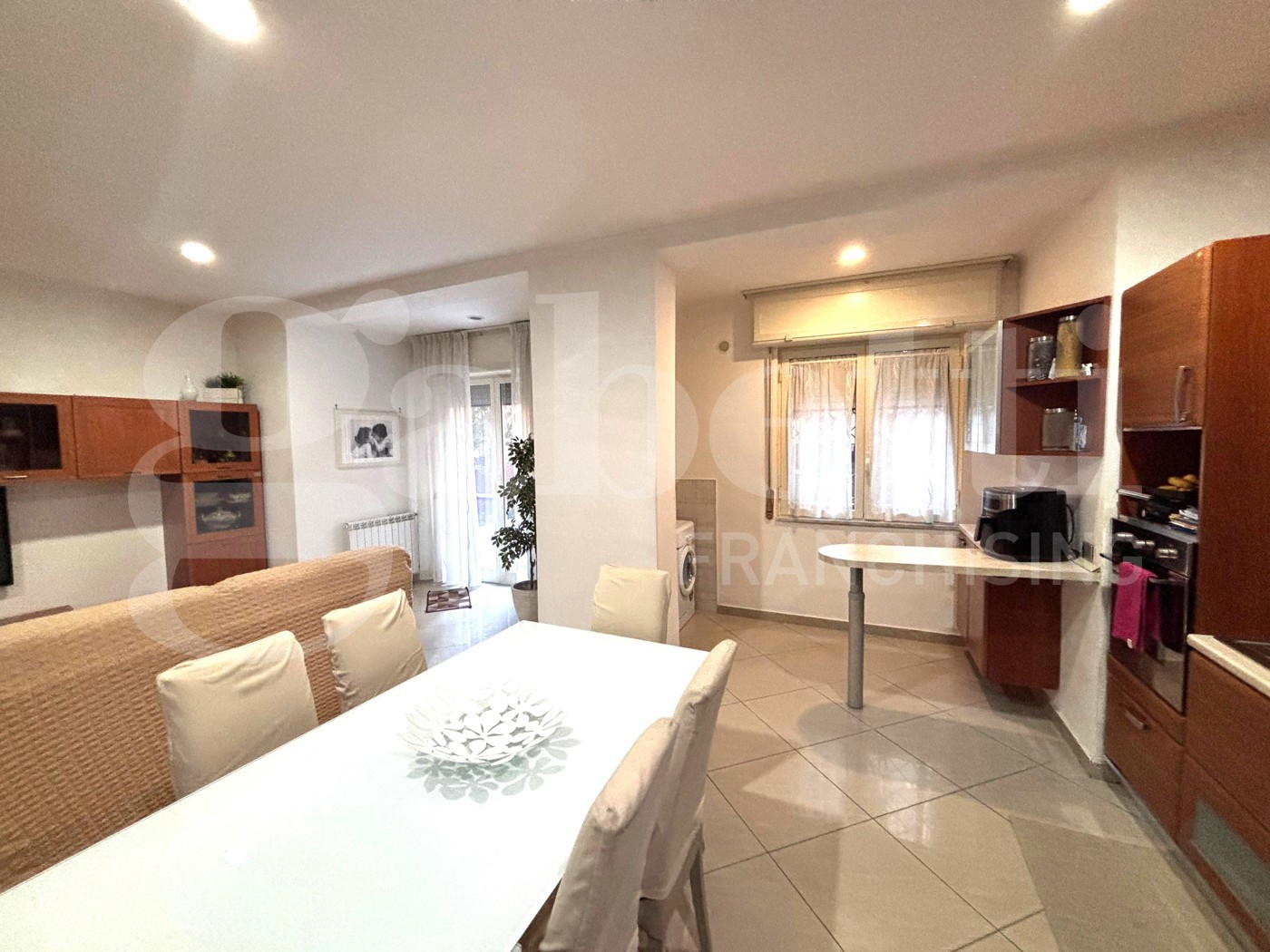 Quadrilocale ristrutturato a Napoli