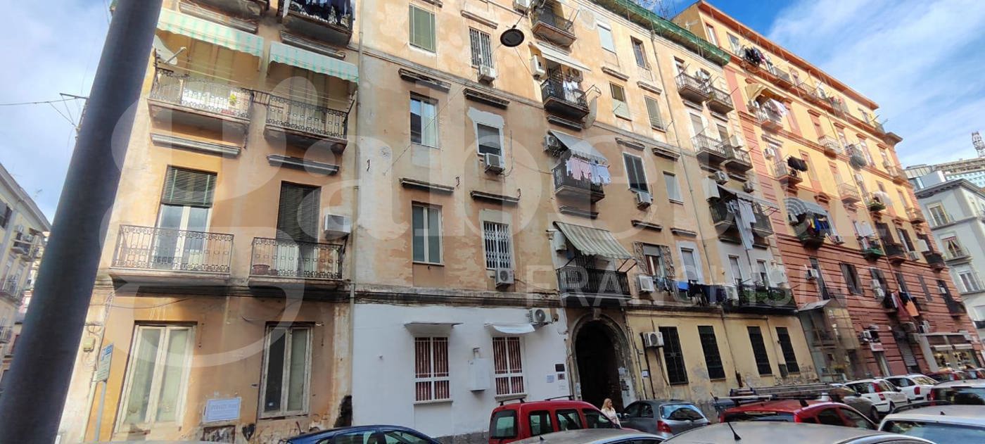 Magazzino in vendita a Napoli