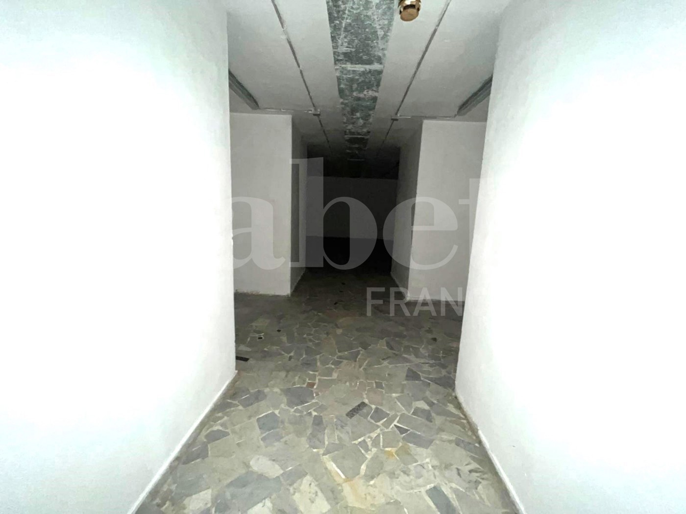 Magazzino in vendita a Napoli