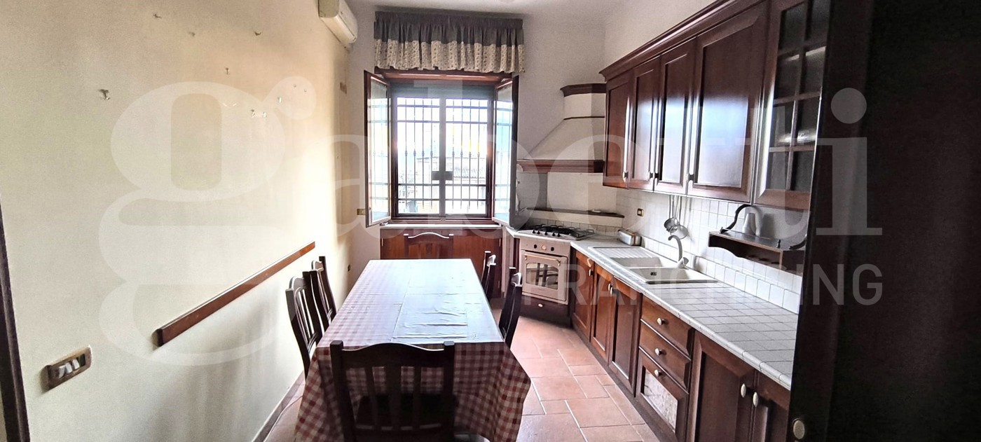 Quadrilocale in vendita a Napoli