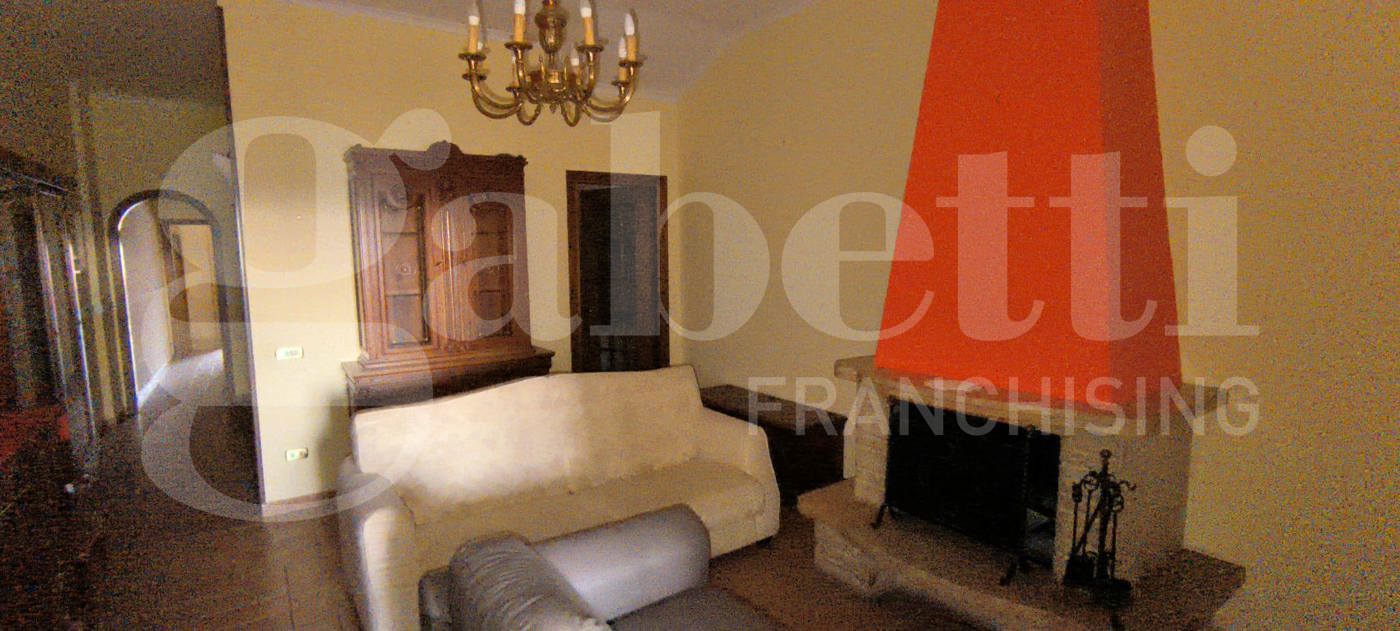 Quadrilocale in vendita a Napoli