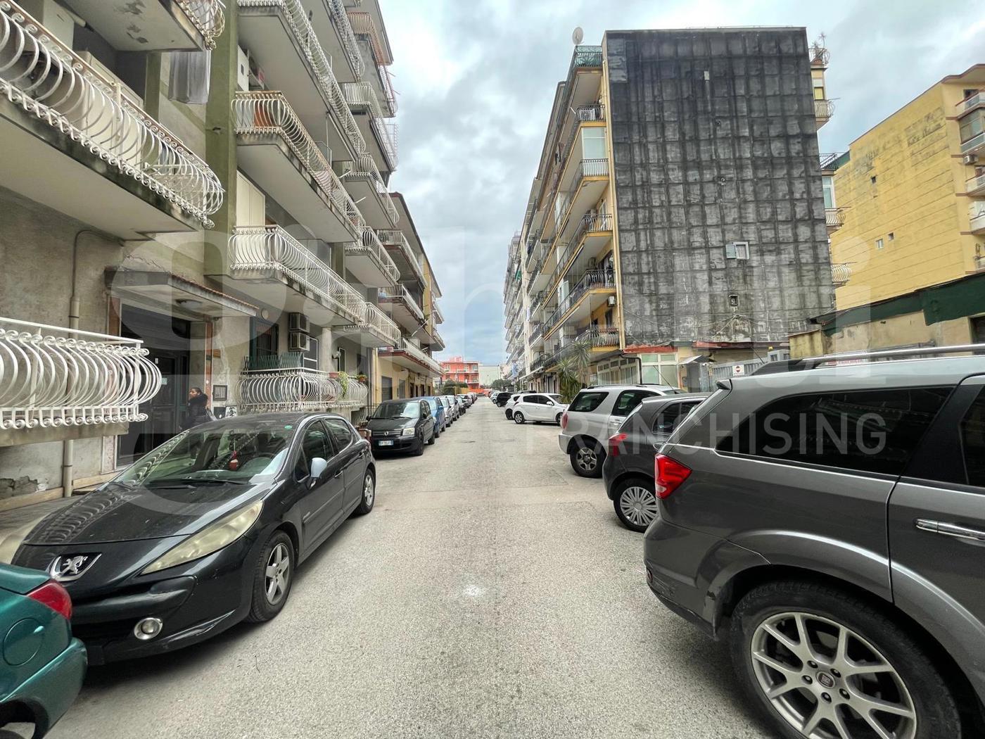 Negozio in vendita a Napoli