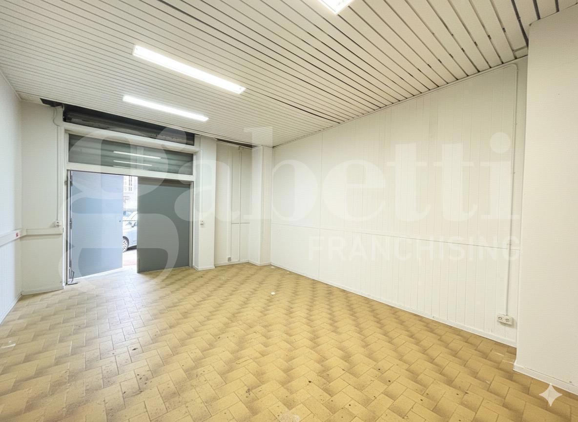 Negozio in vendita a Napoli