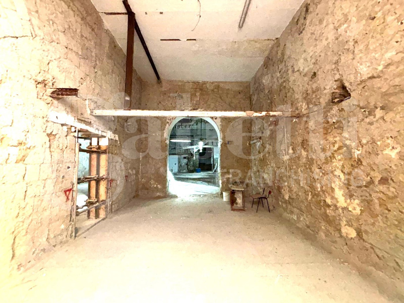 Attivit� commerciale in vendita a Napoli