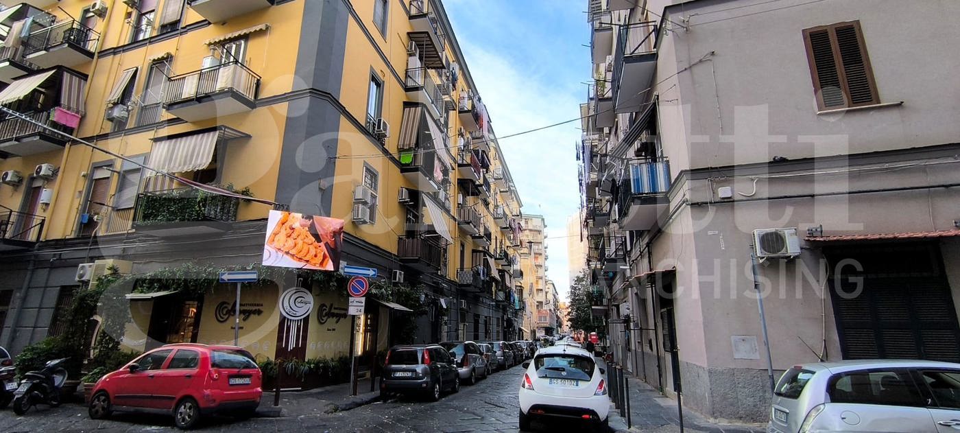 Negozio in vendita a Napoli