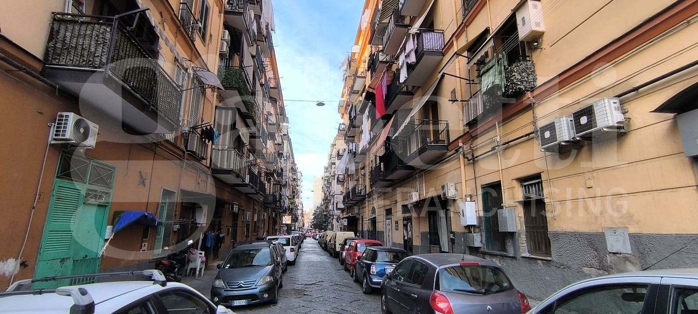 Negozio in vendita a Napoli