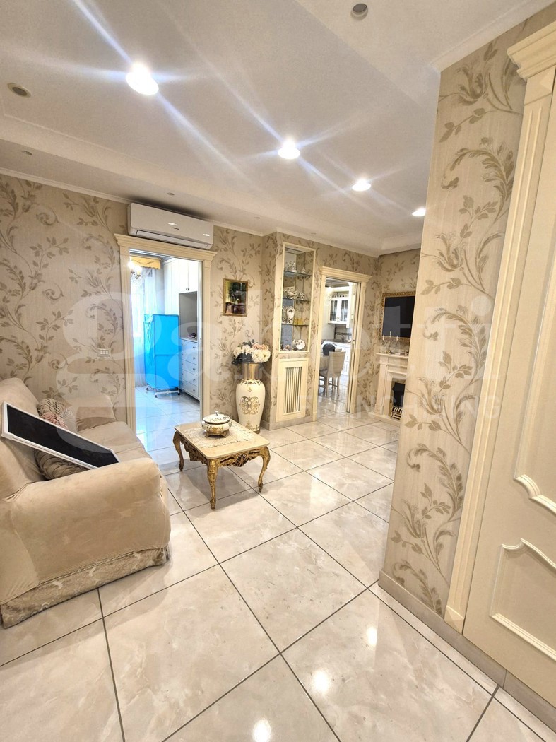 Bilocale ristrutturato a Napoli