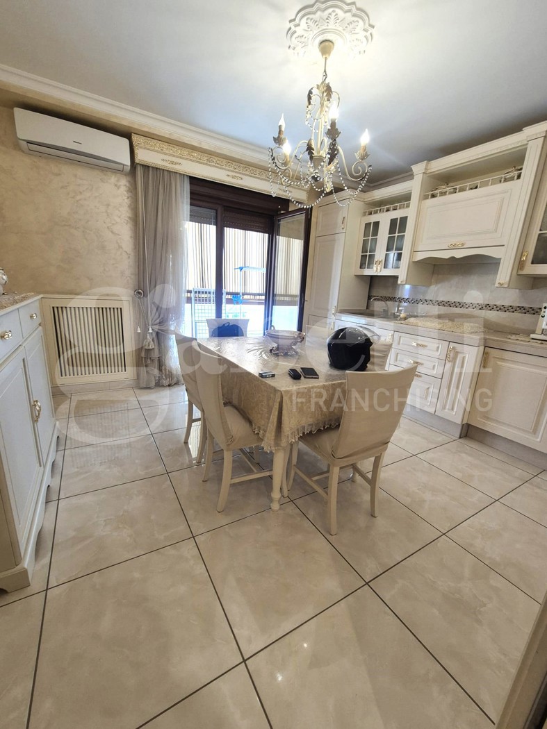 Bilocale ristrutturato a Napoli