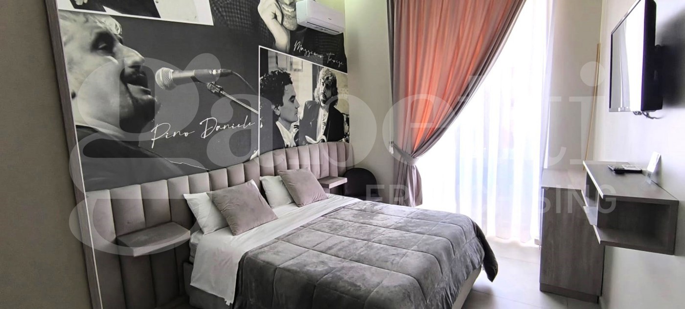 Appartamento in vendita a Napoli