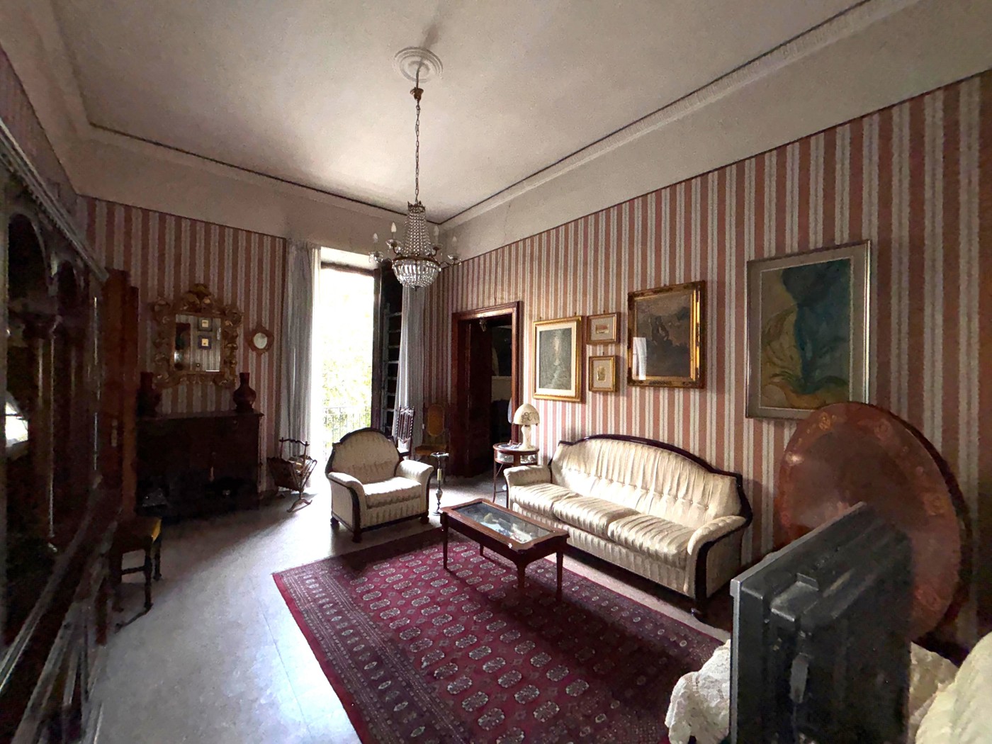 Appartamento da ristrutturare a Napoli