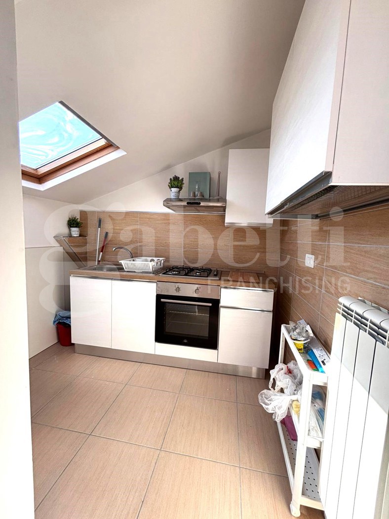 Trilocale in affitto a Napoli