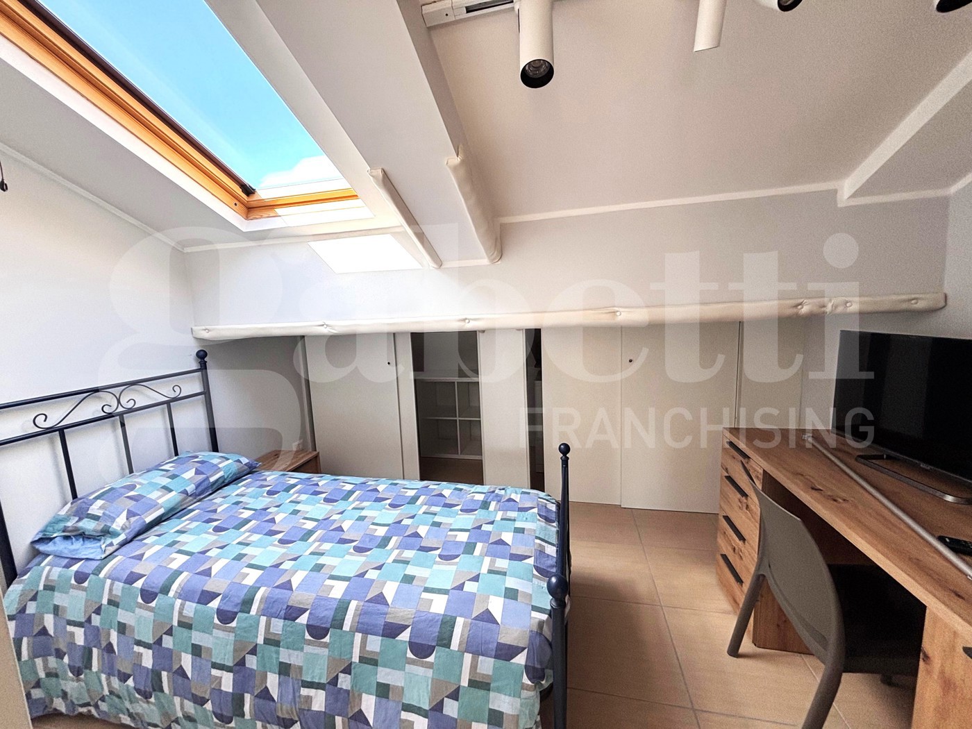 Trilocale in affitto a Napoli