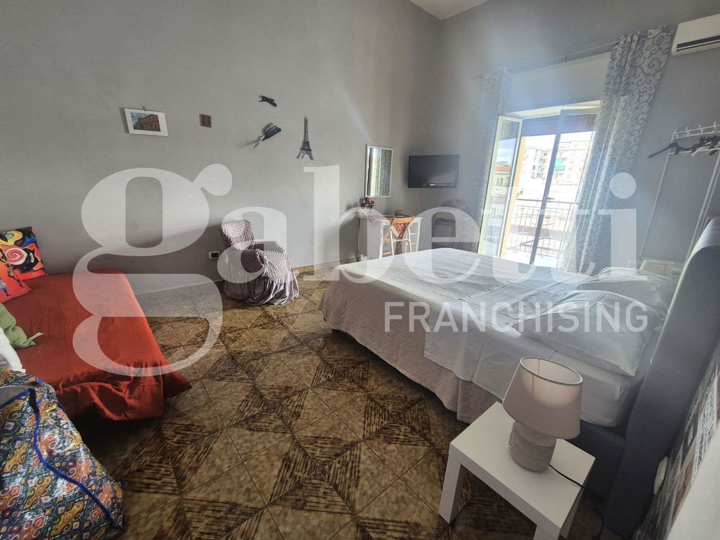 Bilocale in vendita a Napoli