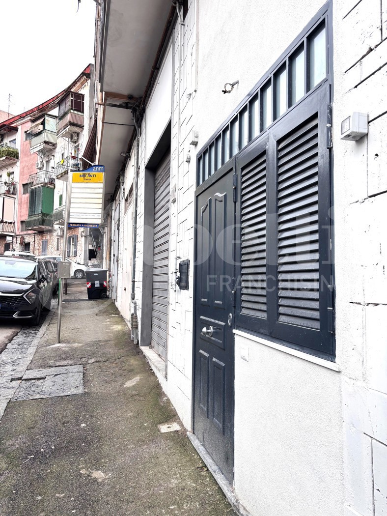 Monolocale in affitto a Napoli