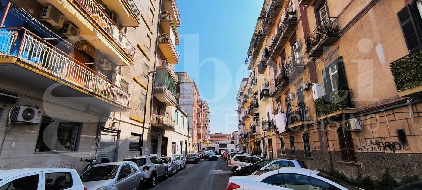 Bilocale in vendita a Napoli