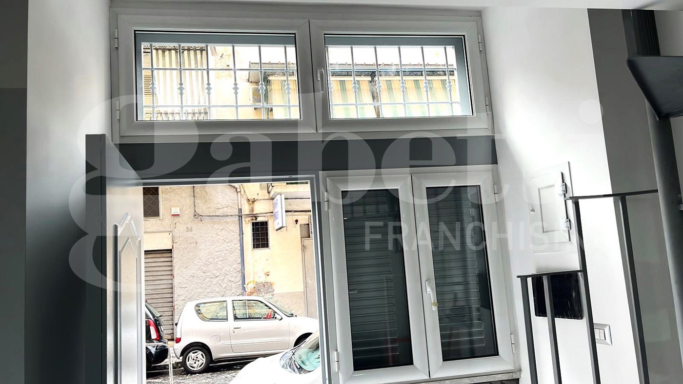 Bilocale in vendita a Napoli