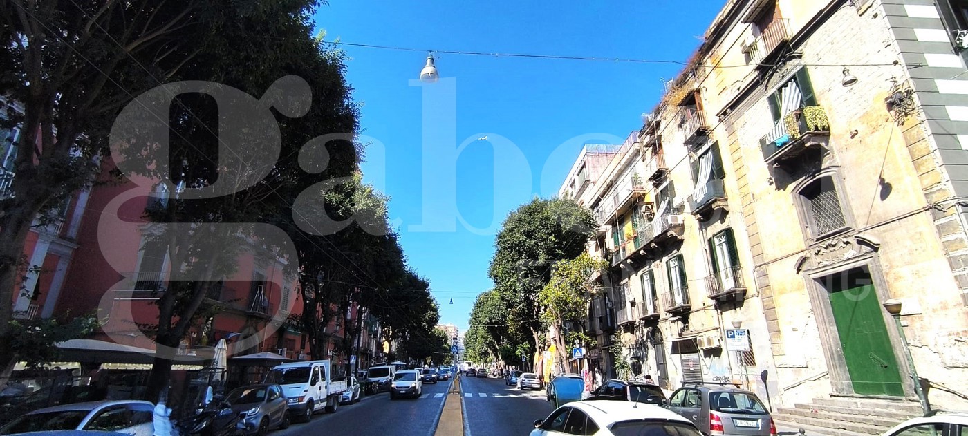 Negozio in vendita a Napoli