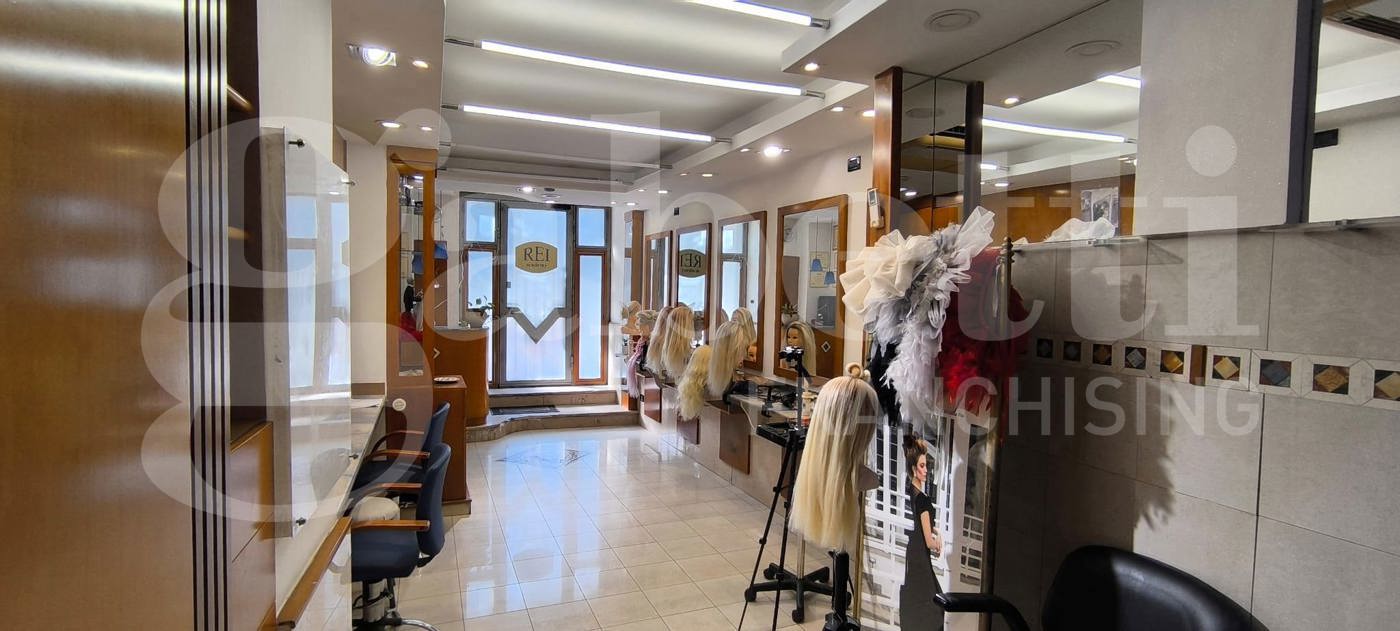 Negozio in vendita a Napoli